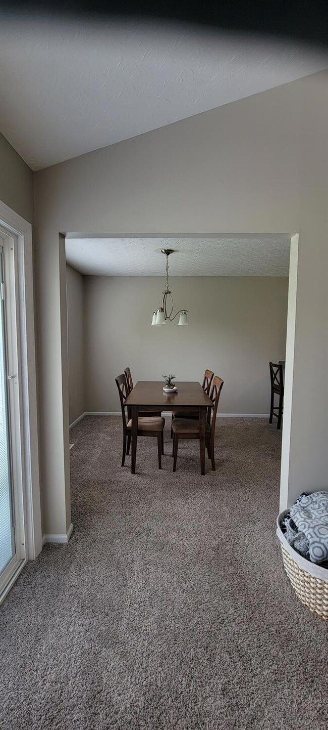 6448 Lakota Meadows Dr, Liberty Township, OH 45044 - photo 4