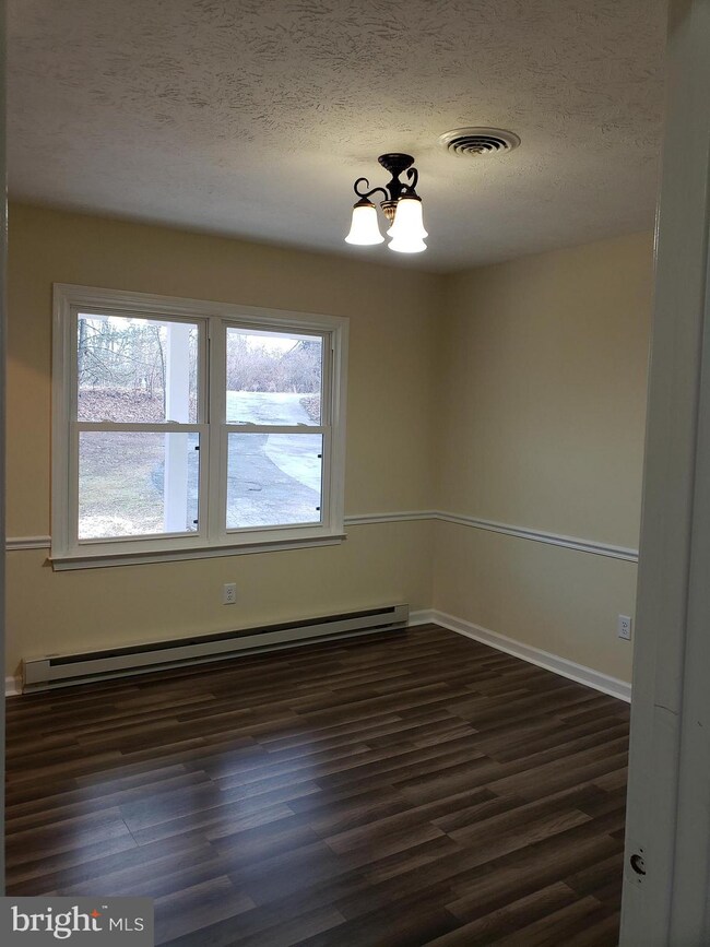 2011 Hunting Ridge Rd, Winchester, VA 22603 - photo 2