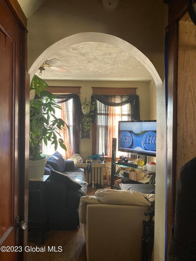 404 Manning Blvd, Albany, NY 12206 - photo 6