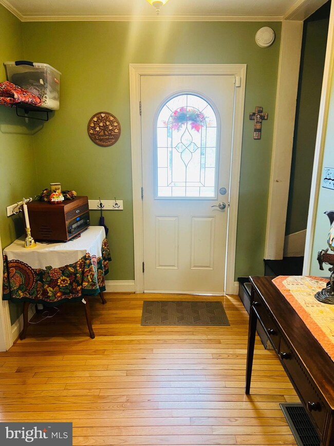 34 W 3rd St, Waynesboro, PA 17268 - photo 5