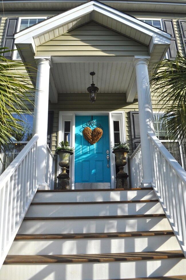 2082 S.Shore