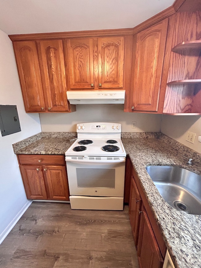 4 Carillon Dr unit B, Rocky Hill, CT 06067 - photo 4