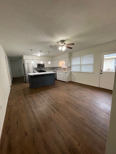 2037 Skinner Rd, Houston, TX 77093 - photo 7