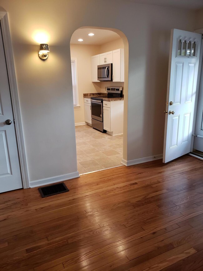 131 W. Clark St. 3