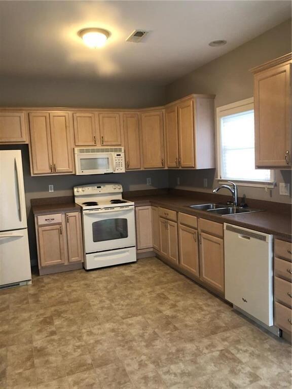 5019 Valley Stream Ln unit 82, Macungie, PA 18062 - photo 5