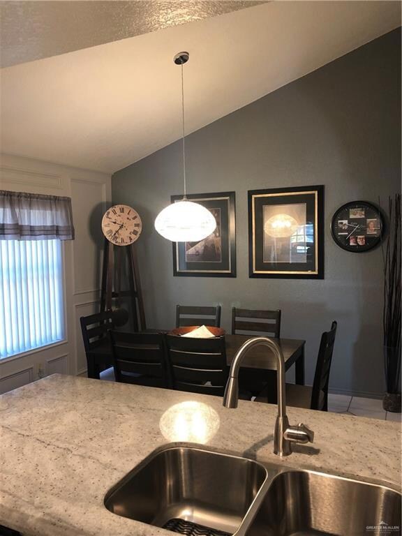 922 Katrin Dr, Alamo, TX 78516 - photo 7