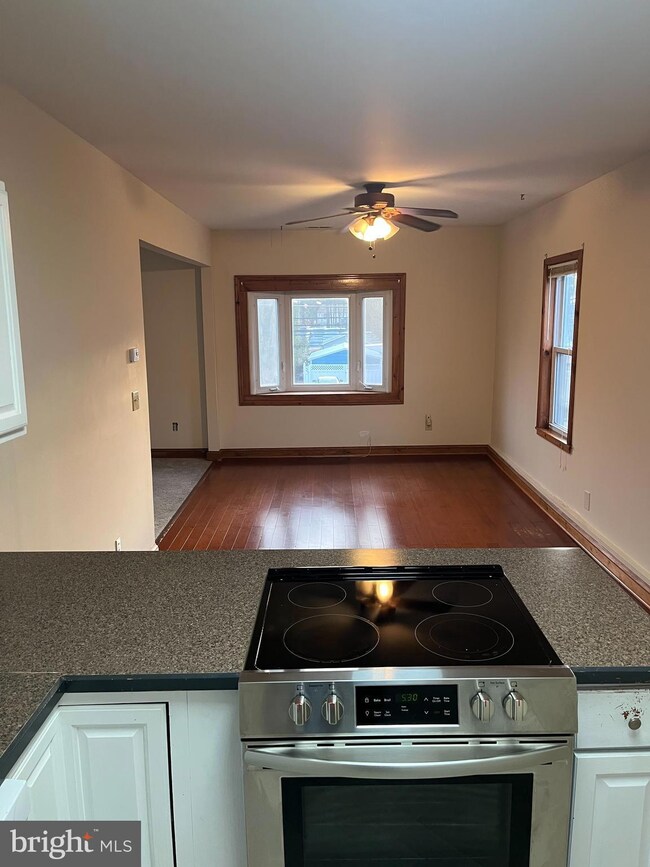 132 Haddon Ave unit 2, West Berlin, NJ 08091 - photo 3