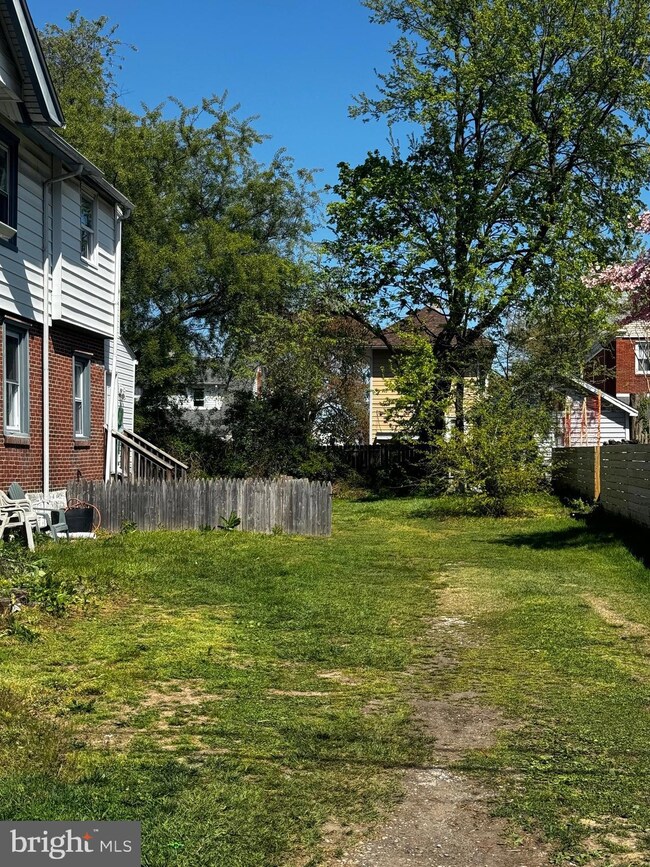 247 Melrose Ave unit B, Lansdowne, PA 19050 - photo 2