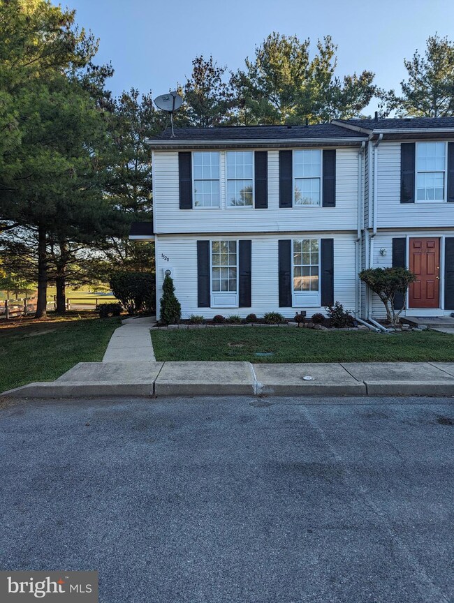 1520 Iris Ct, Hagerstown, MD 21740 - photo 2