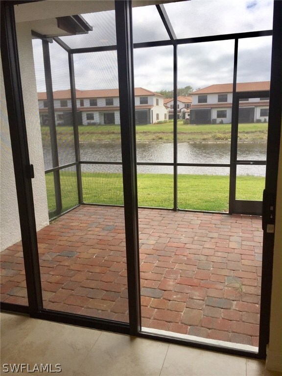 Screened in Lanai - Water View