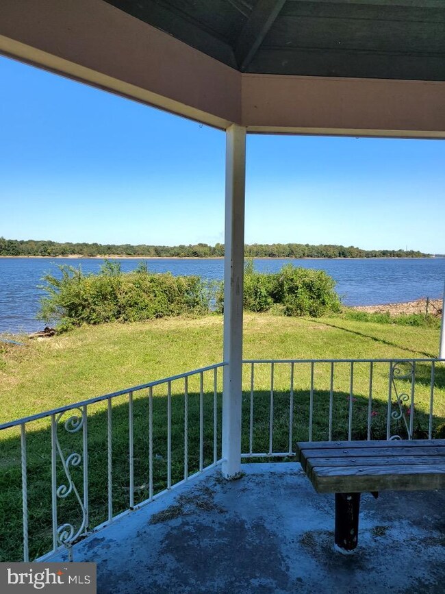 310 Broad St, Beverly, NJ 08010 - photo 4