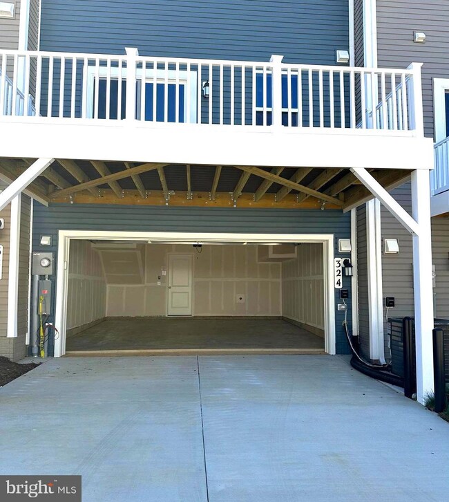 324 Watercourse Dr, Ranson, WV 25438 - photo 4