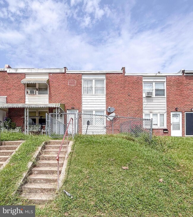 7922 Gough St, Baltimore, MD 21224 - photo 2
