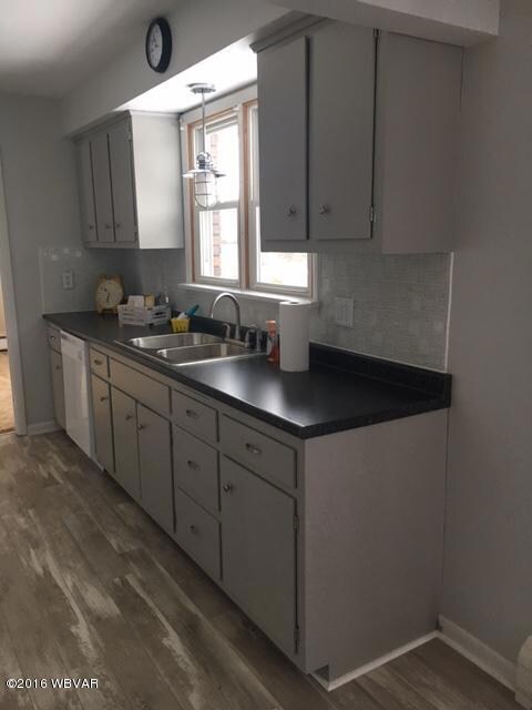 Kitchen 4