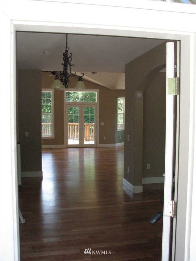 6205 139th Ln SW, Rochester, WA 98579 - photo 4