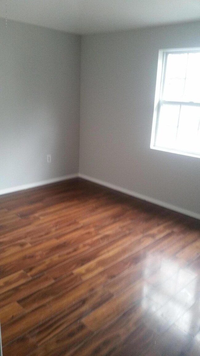 bedroom2