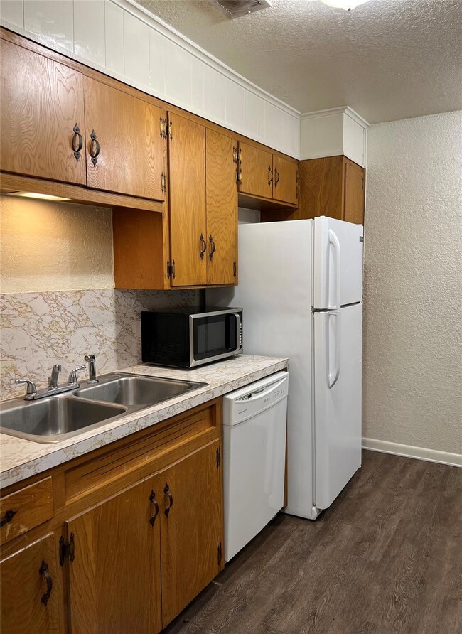 202 Jackson St unit 2, Weatherford, TX 76086 - photo 5