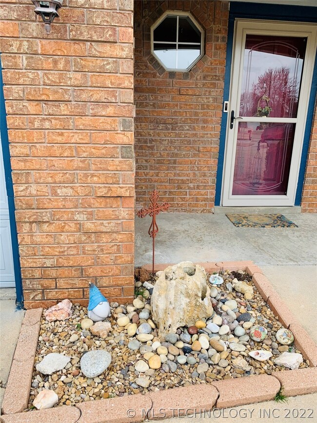 Attention to detail, like this cute rock water fea