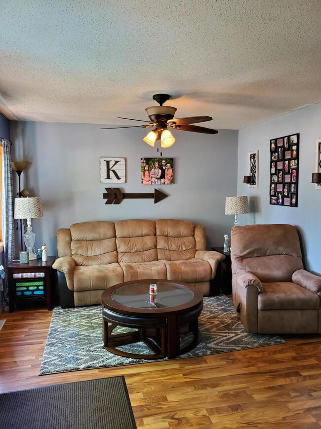 Living room v 2