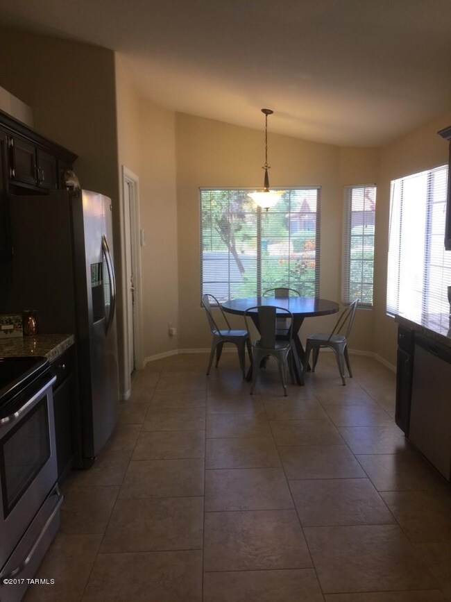 KITCHEN CW 2
