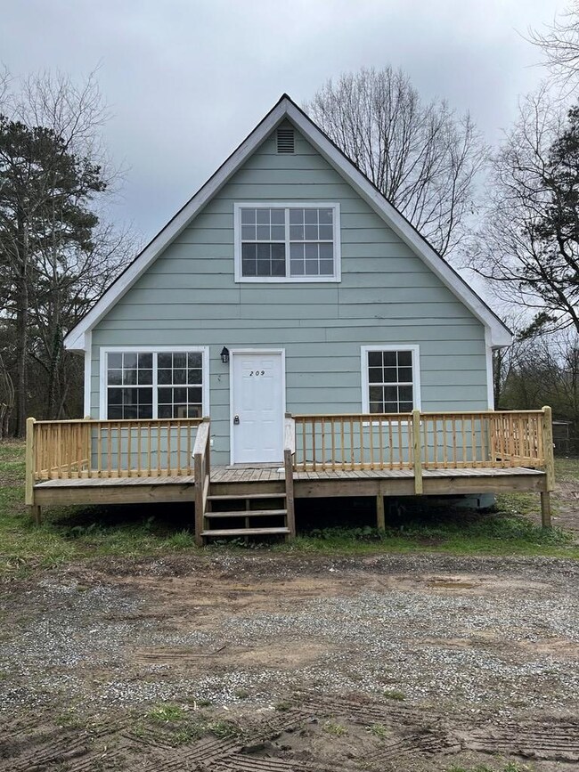 209 W School St, Tunnel Hill, GA 30755 - photo 2