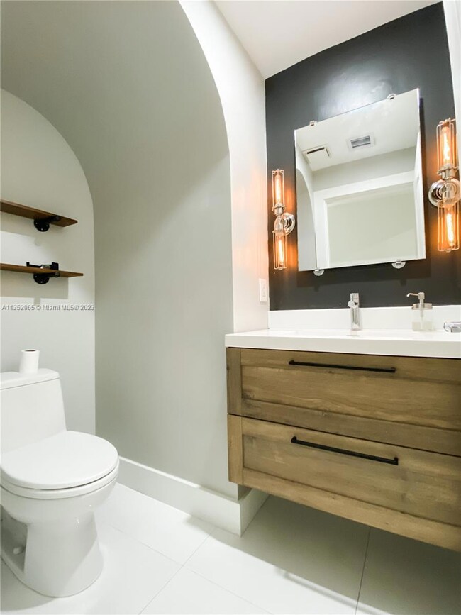 5023 NW 114th Ct, Doral, FL 33178 - photo 6