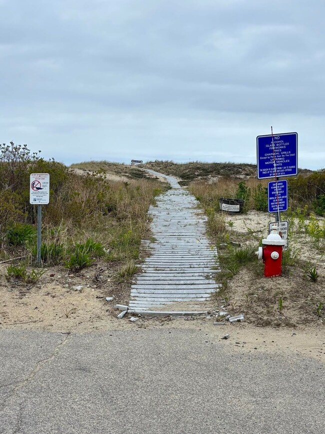 2 Ocean Blvd unit Lower, Seabrook, NH 03874 - photo 2