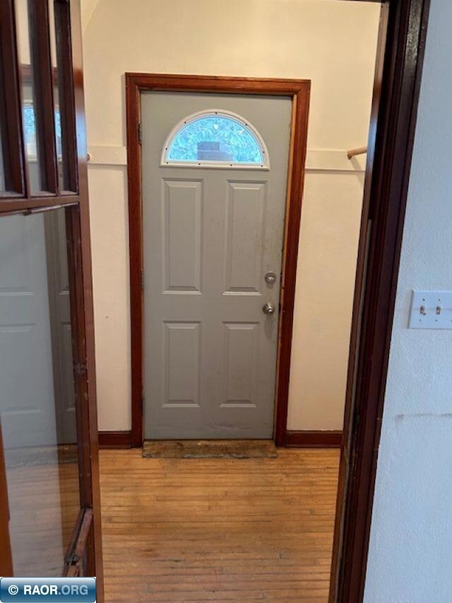 1992 E 25th St, Hibbing, MN 55746 - photo 4