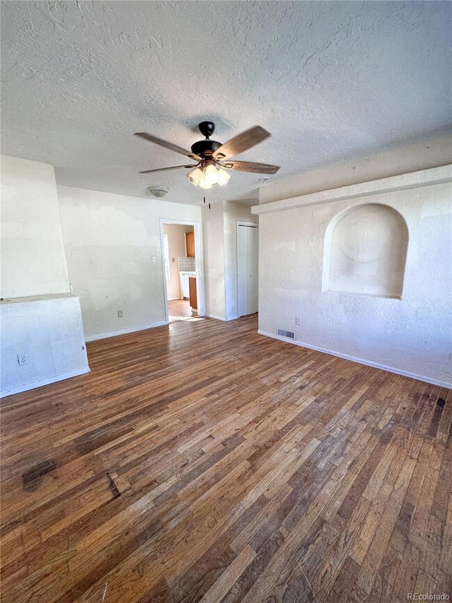 317 N Grand Ave, Rangely, CO 81648 - photo 3