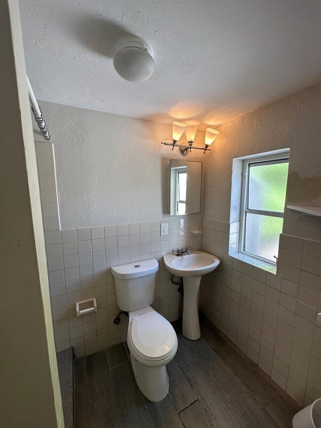 301 30th St unit B, West Palm Beach, FL 33407 - photo 7