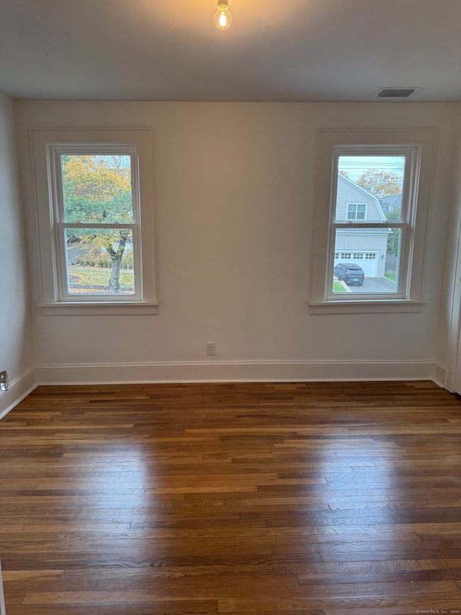 43 Hoyt St, New Canaan, CT 06840 - photo 6