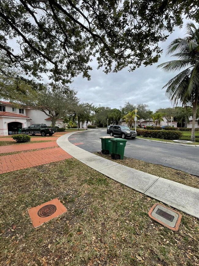 7613 Tamarac Island Cir unit 7613, Tamarac, FL 33321 - photo 6