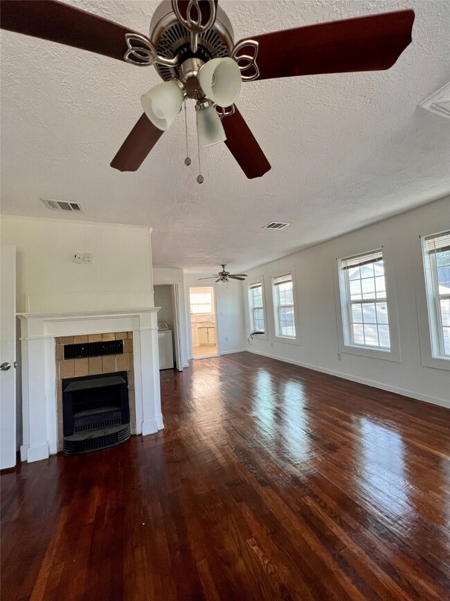 3514 Hastings St unit 3512, Houston, TX 77017 - photo 3