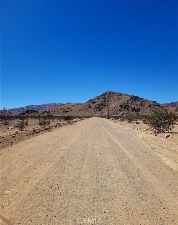 800 Chrysolite St, Lucerne Valley, CA 92356 - photo 2