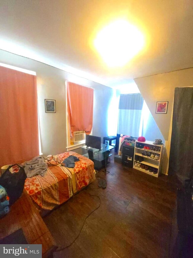 1114 Spring St, Reading, PA 19604 - photo 6