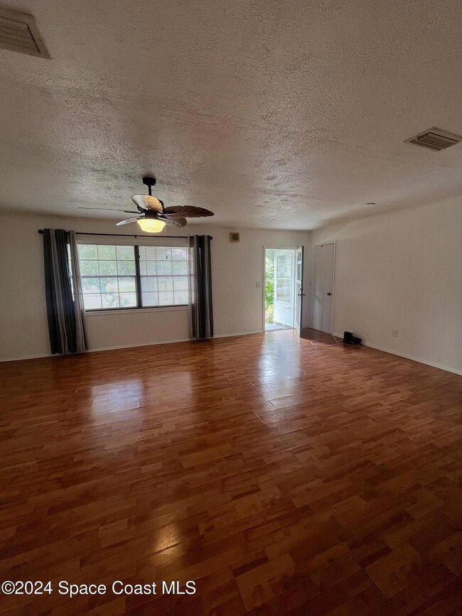 1707 Pine St, Melbourne, FL 32901 - photo 5