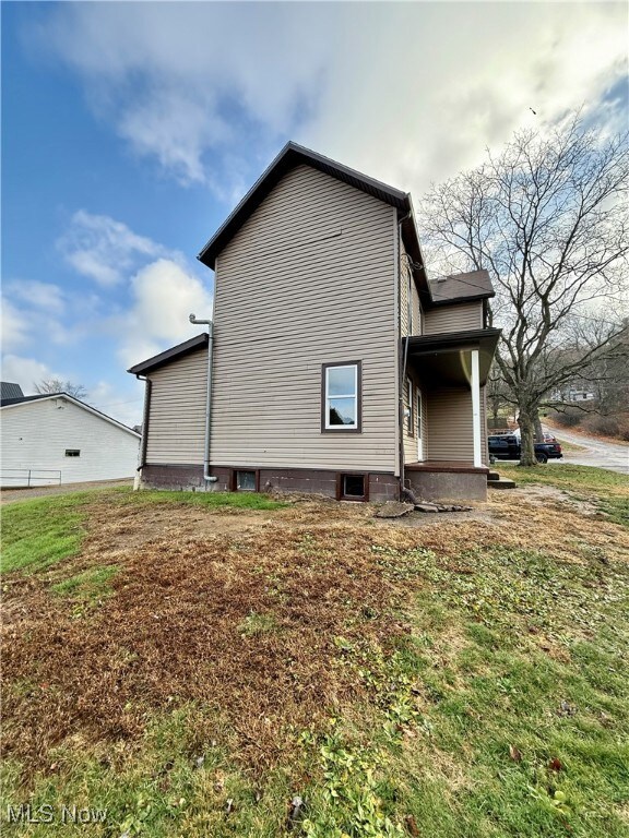 1002 Jefferson St, Bergholz, OH 43908 - photo 6