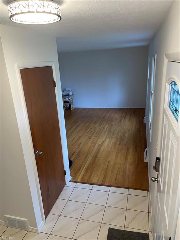 29335 Ridge Rd, Wickliffe, OH 44092 - photo 3