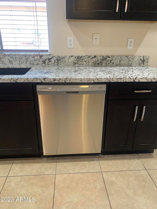 1007 S Somerset, Mesa, AZ 85206 - photo 6