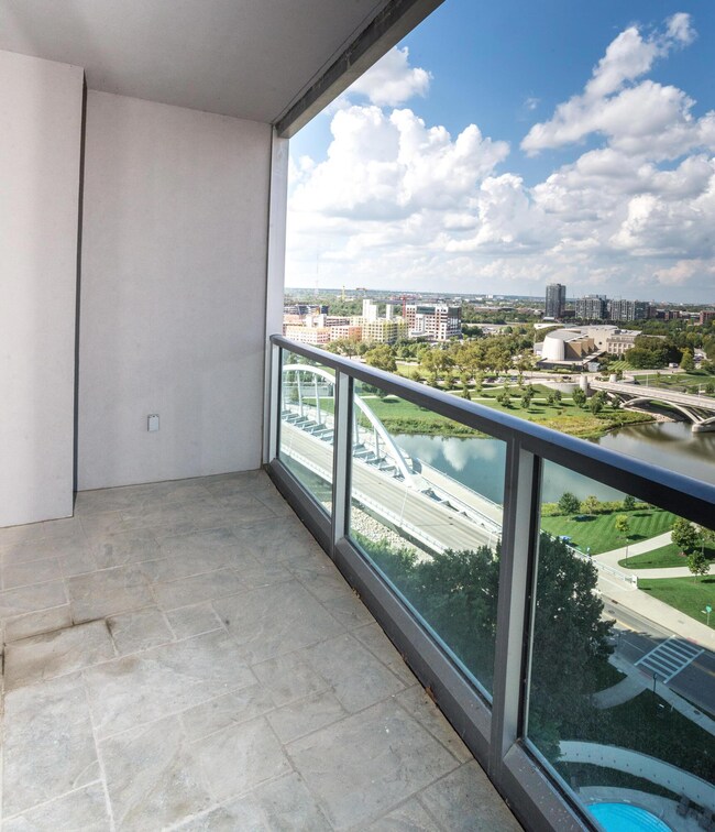 1740 balcony