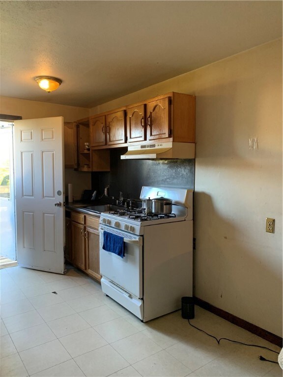 22 Quimby St, Warwick, RI 02886 - photo 5