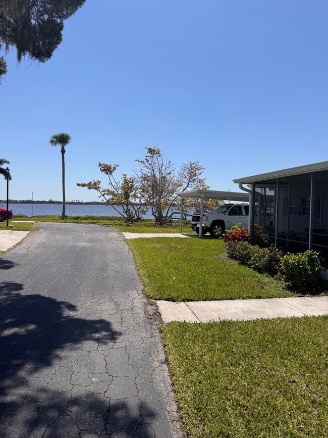 6505 Us Hwy 301n unit D26, Ellenton, FL 34222 - photo 3