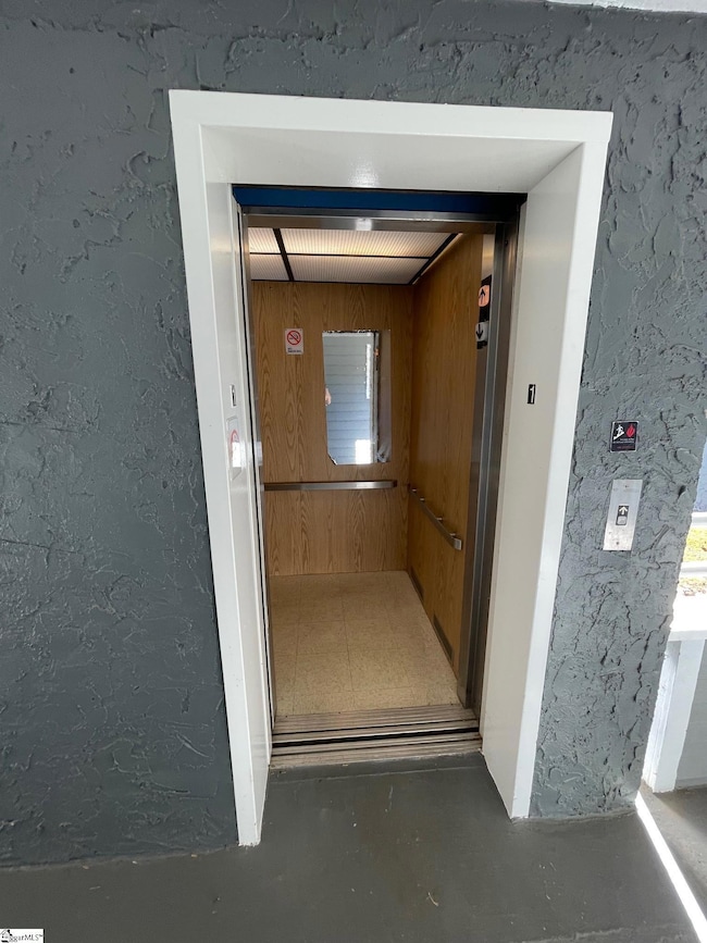 1609 Northlake Dr unit 16I, Anderson, SC 29625 - photo 5