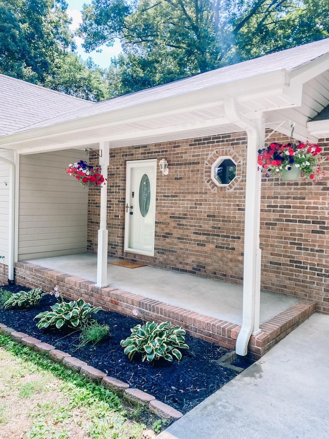 Cozy Entrance