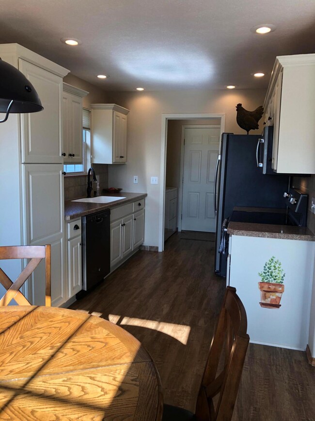 1153 Mahogany Rd, Nixa, MO 65714 - photo 4