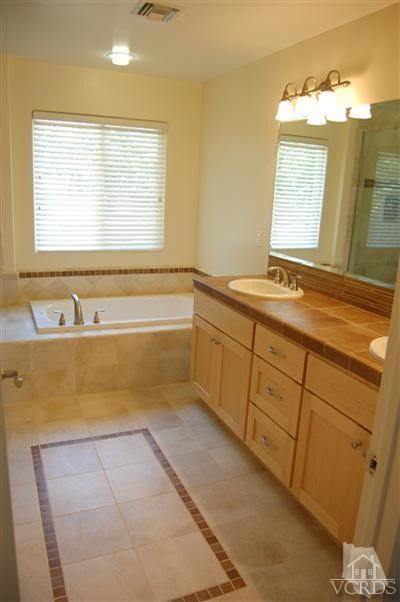 2729 Los Robles Rd, Thousand Oaks, CA 91362 - photo 6