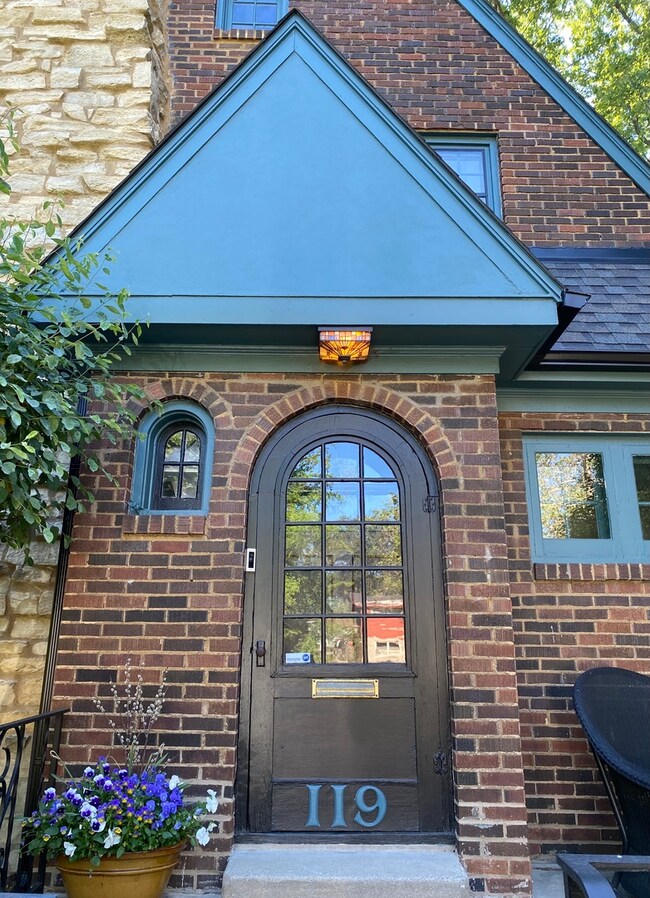 119 Le Grande Blvd, Aurora, IL 60506 - photo 2