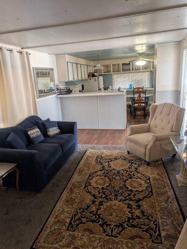 15940 Stoddard Wells Rd unit 29, Victorville, CA 92395 - photo 4