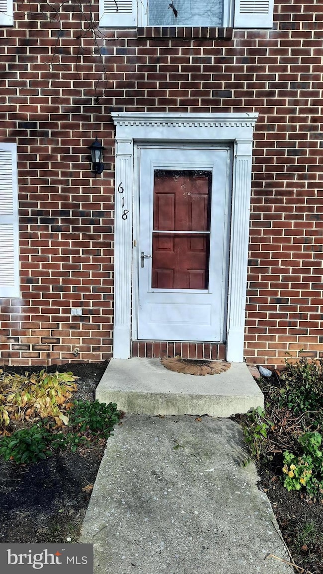 618 Colonial View Rd, Mechanicsburg, PA 17055 - photo 2