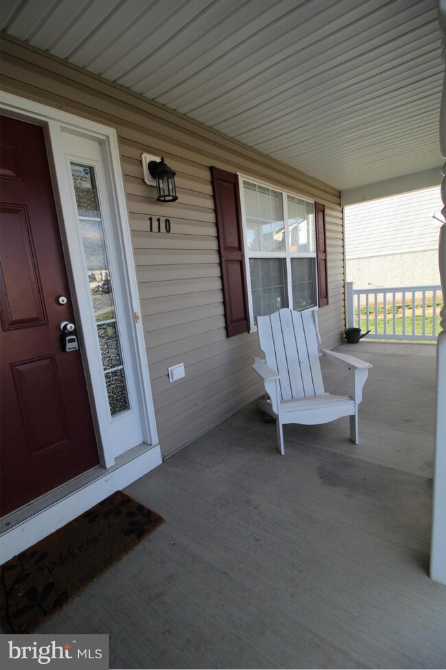 110 Jenny Ct, Strasburg, VA 22657 - photo 2